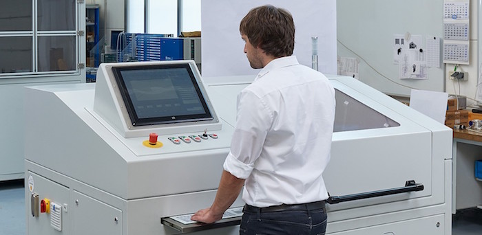 SHOW NEWS: New machine streamlines testing of plastic components