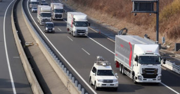 Daimler evaluates truck platooning on Tokyo roads