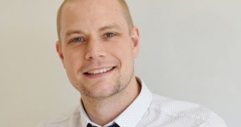 Improved efficiency for turbochargers through conjugate heat transfer analysis Andrew Dimelow, principal engineer in aerodynamics at Cummins Turbo Technologies