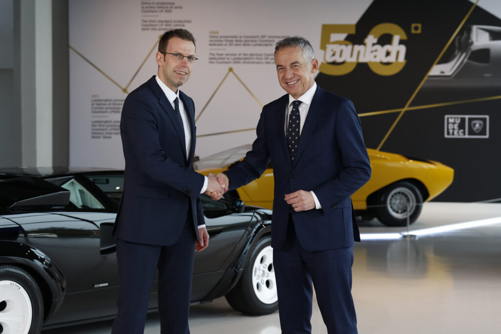 Rouven Mohr (left) assumes the role of CTO, taking over from Maurizio Reggiani who leads the motorsports business at Lamborghini