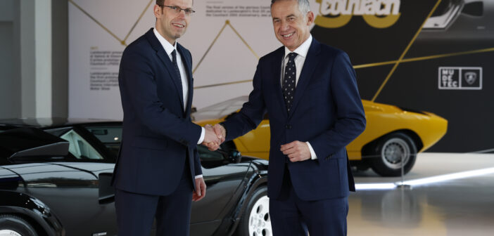 Rouven Mohr (left) assumes the role of CTO, taking over from Maurizio Reggiani who leads the motorsports business at Lamborghini