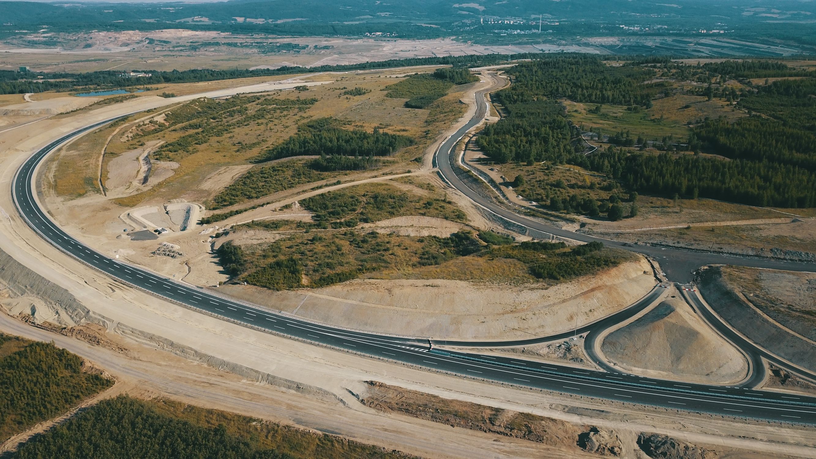 Two tracks open early at BMW's new US$304m Czech test facility