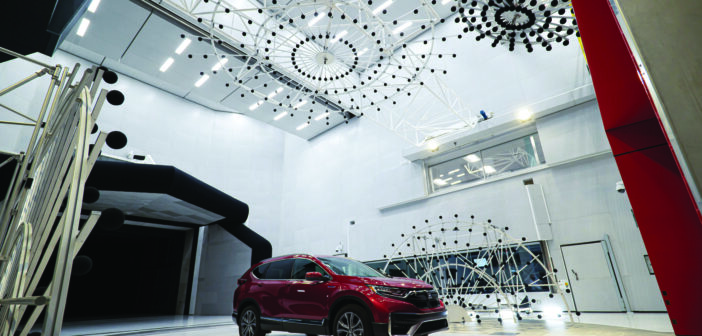 HALO’s air temperature adjusts from 10-50°C to highlight changes in wind noise due to material expansion or contraction