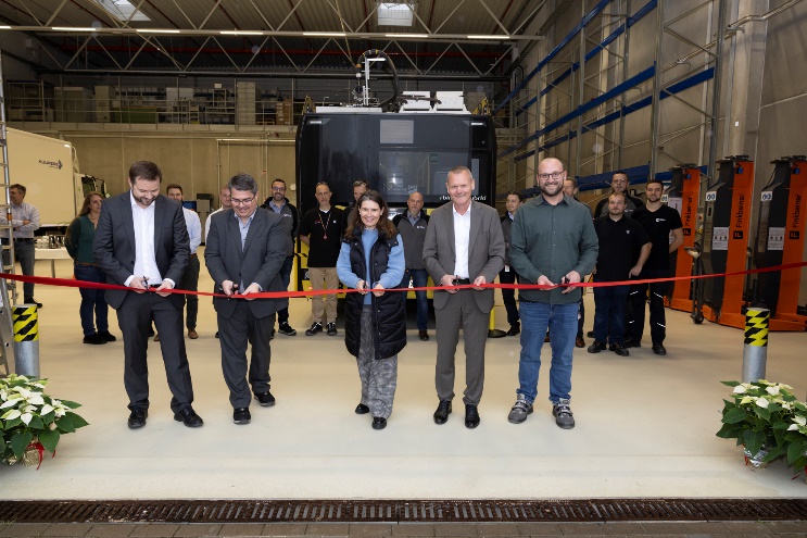 The official opening included a ribbon-cutting ceremony, attended by Sabine Sitter, head of Main-Spessart County, Thomas Stamm, mayor of Marktheidenfeld and Cummins executives