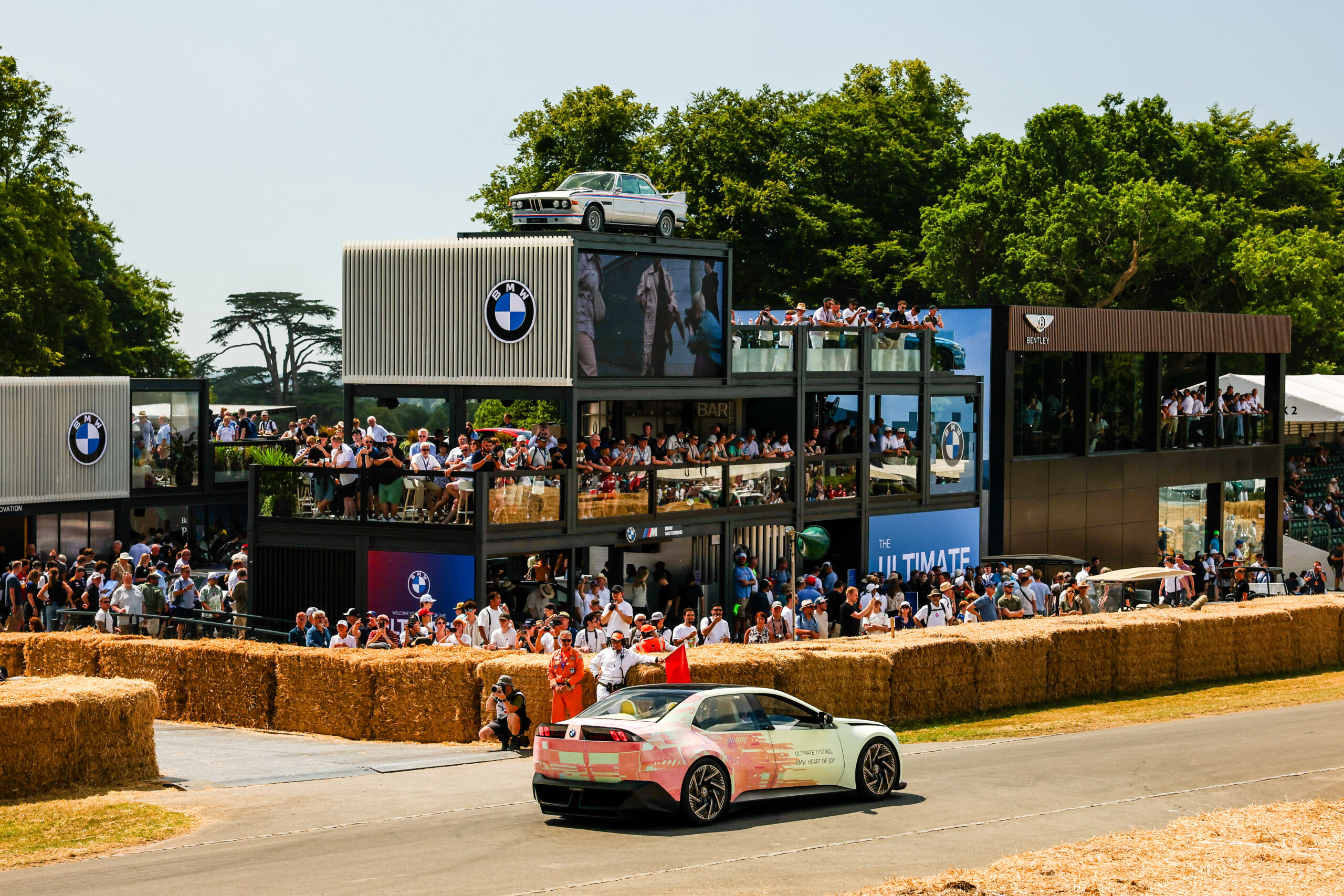 BMW -ova Neue Klasse smještala je svoje novo Heart of Joy Technology