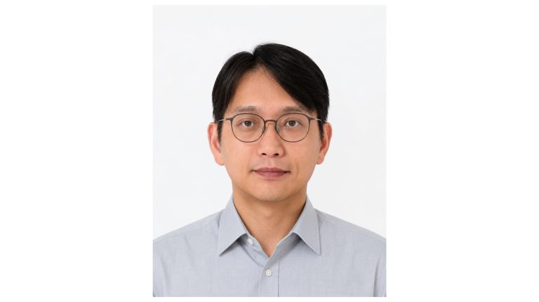 Junghyun Kwon appointed executive VP and head of the Autonomous Driving Development Center at Hyundai Headshot of Junghyun Kwon against a white background.